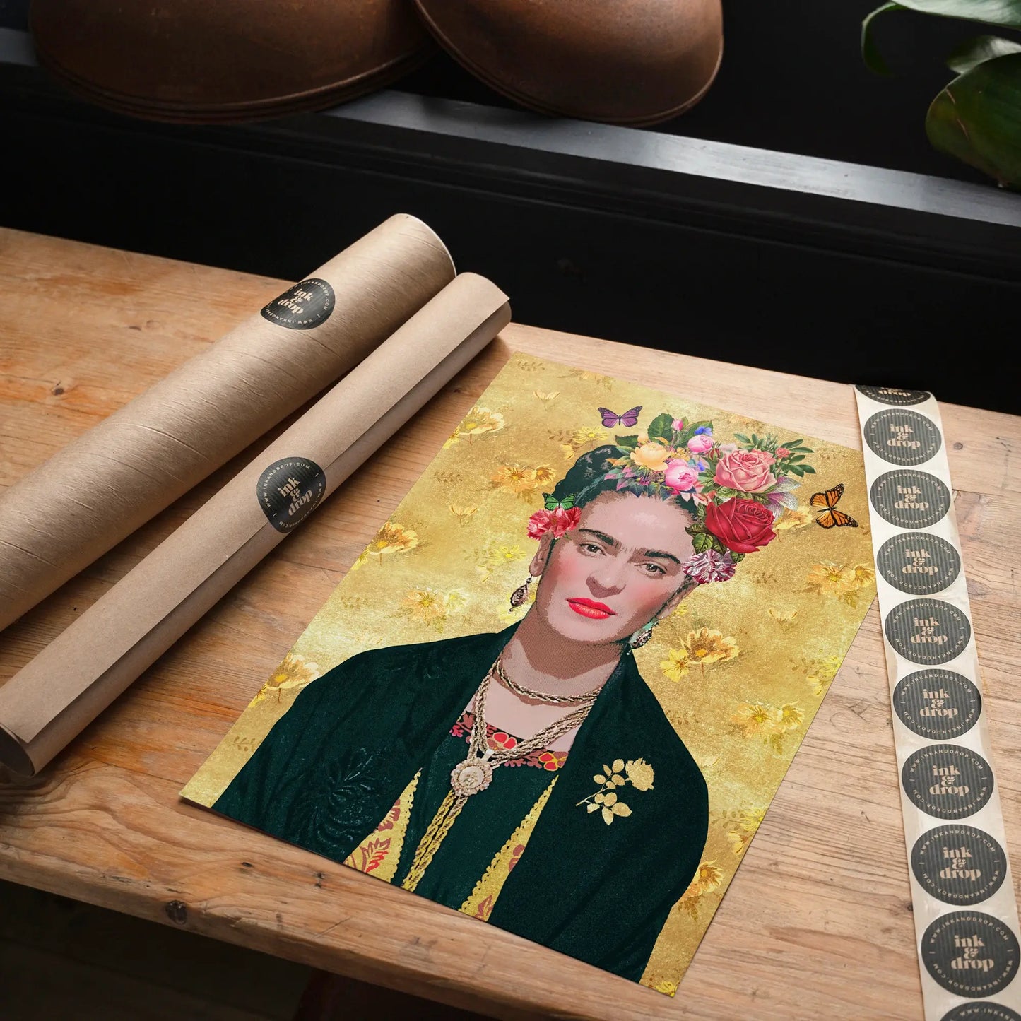 Frida Kahlo Gold Print: Gloss / 8 ¼ x 11 ¾ in | 21x30 cm