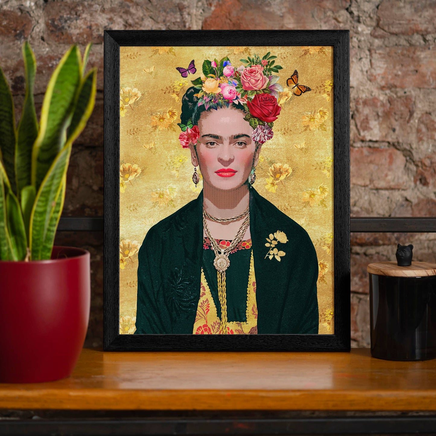 Frida Kahlo Gold Print: Gloss / 8 ¼ x 11 ¾ in | 21x30 cm