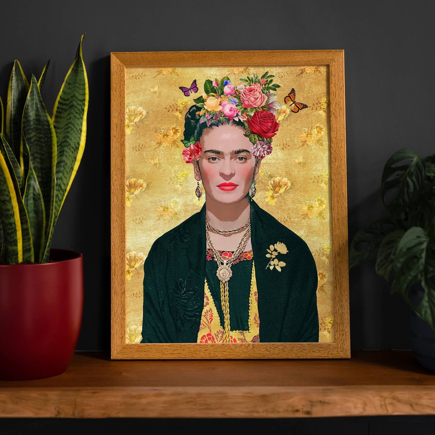 Frida Kahlo Gold Print: Gloss / 8 ¼ x 11 ¾ in | 21x30 cm